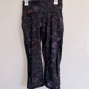 Like new lululemom high-rise crop